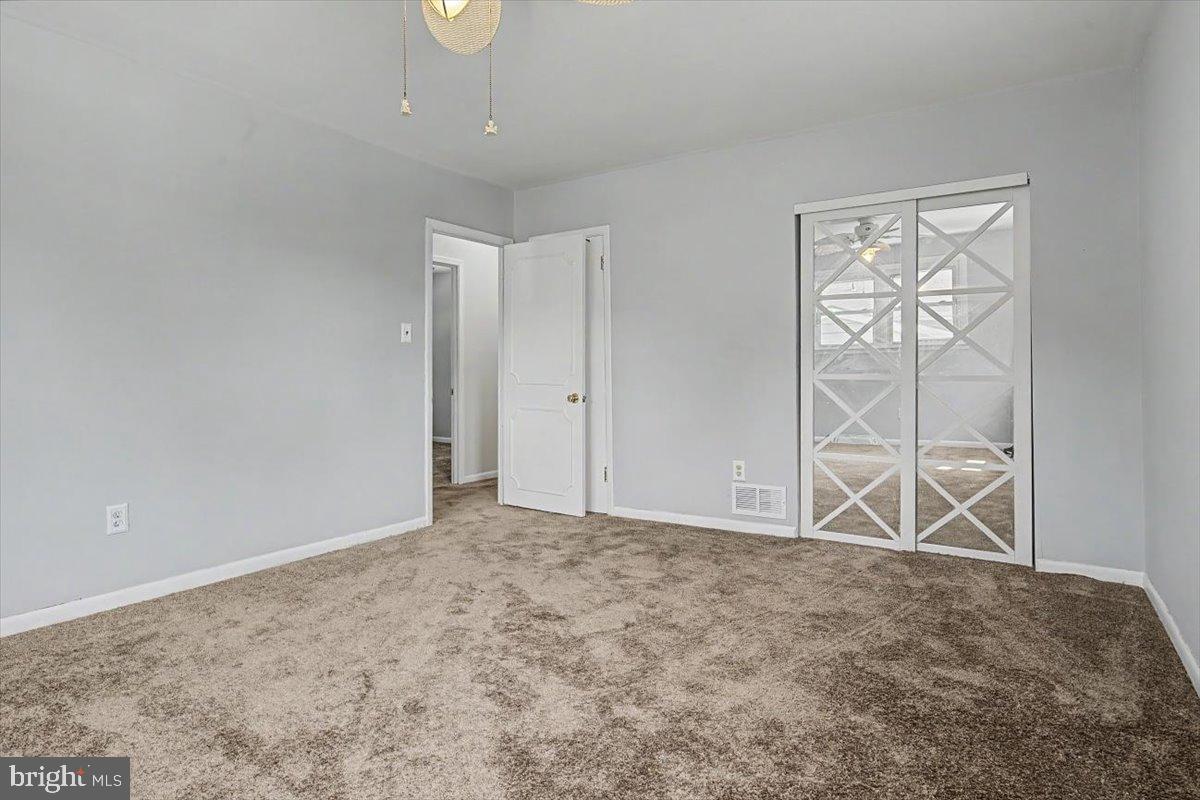 2105 Westminster Dr Property Photo 23