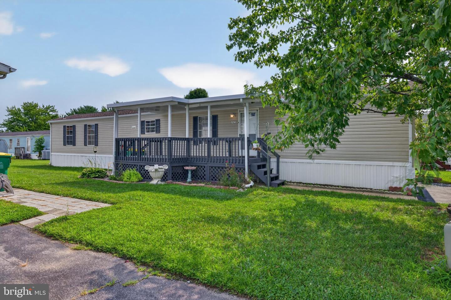 1214 Donna Marie Way Property Photo 1
