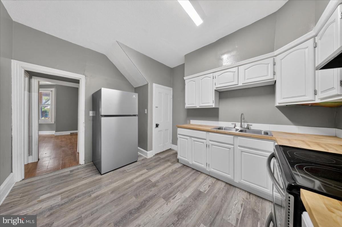 1014 N Adams St Property Photo 8