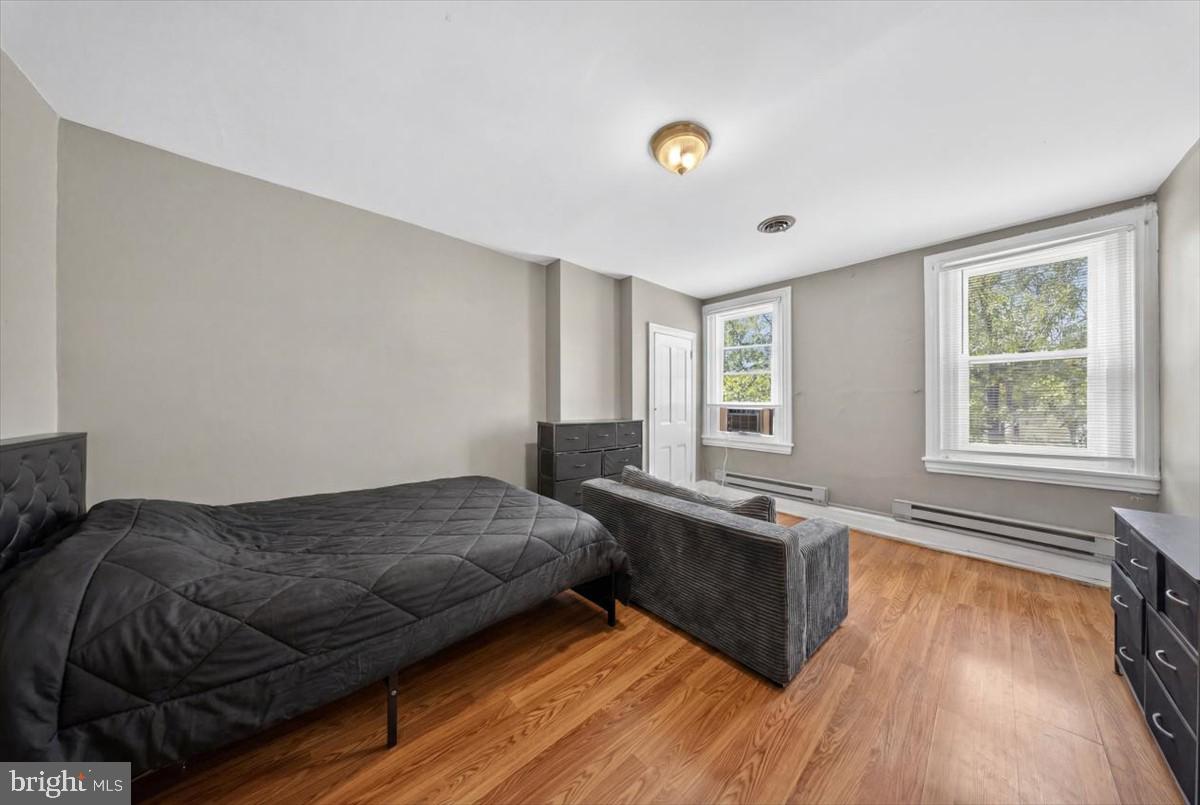 1014 N Adams St Property Photo 18