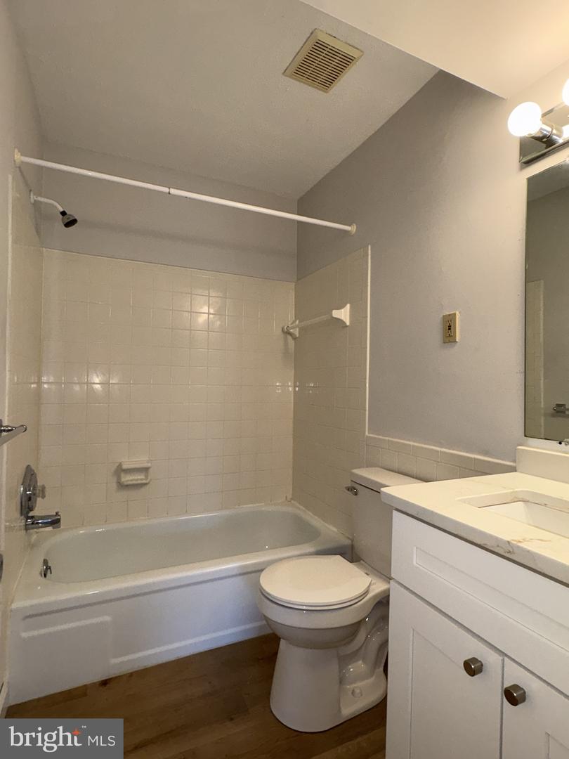 5420 Valley Green Dr #d4 Property Photo 25