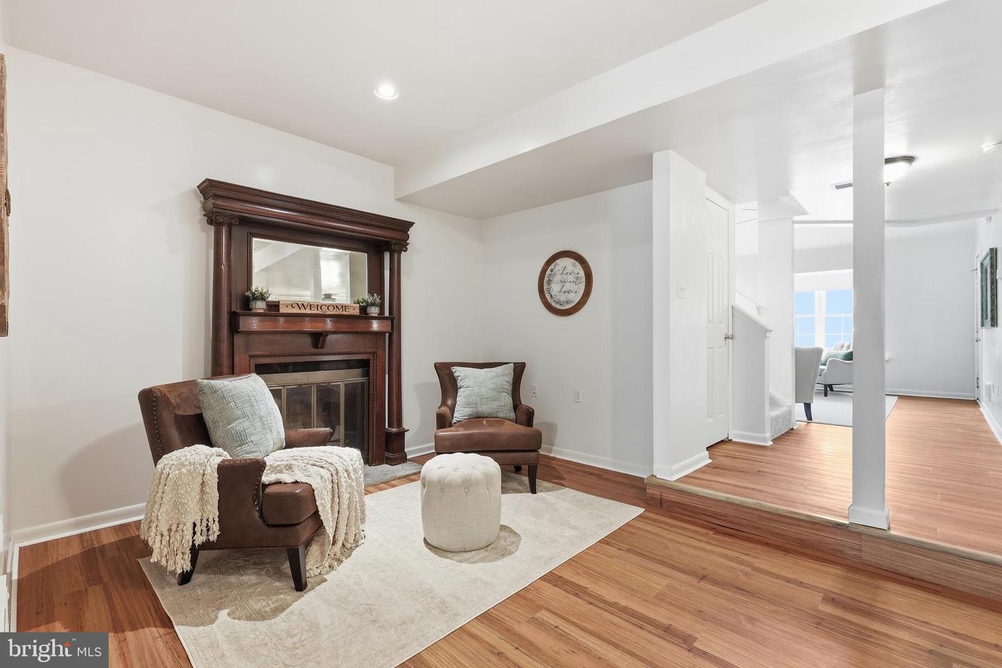 1 Pebble Pl Property Photo 17