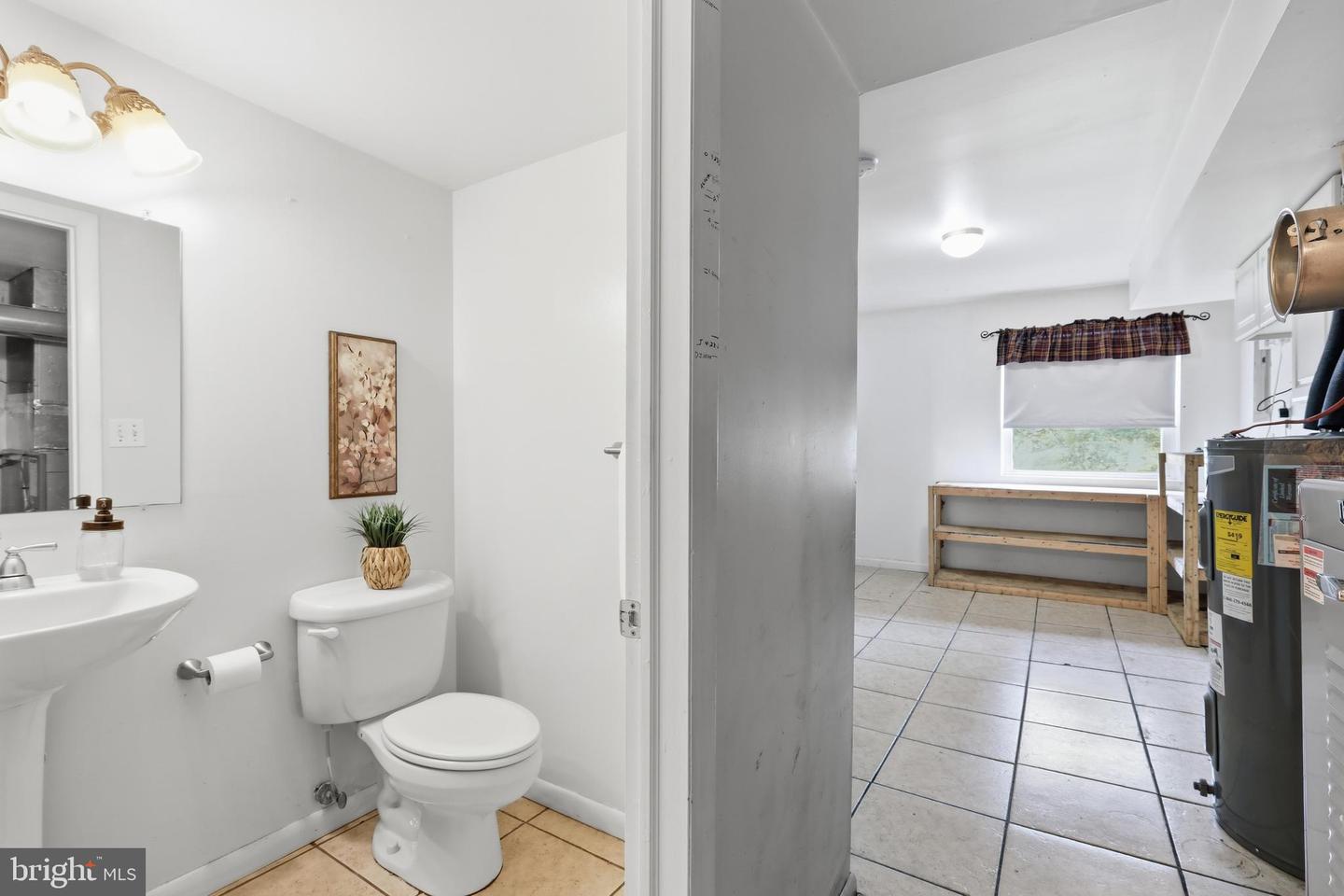 1 Pebble Pl Property Photo 32