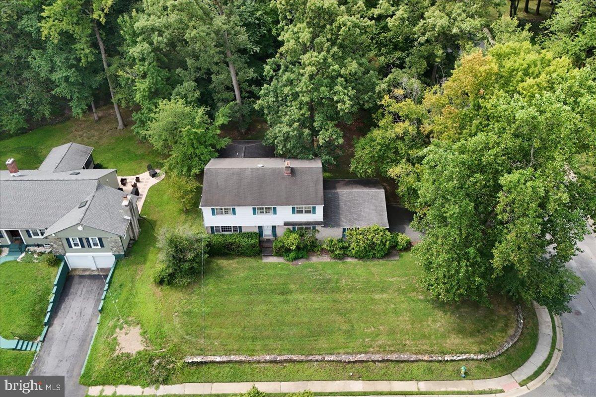 317 Arbour Dr Property Photo 2