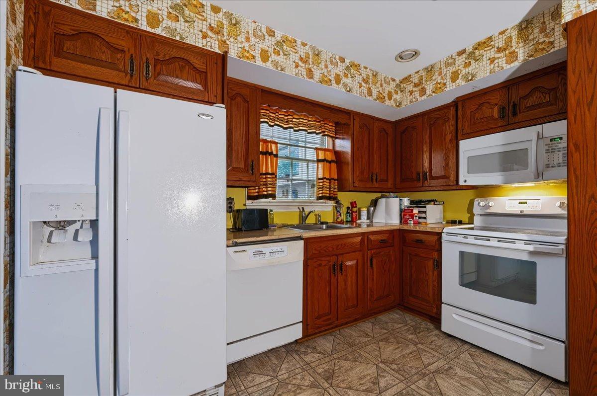317 Arbour Dr Property Photo 10