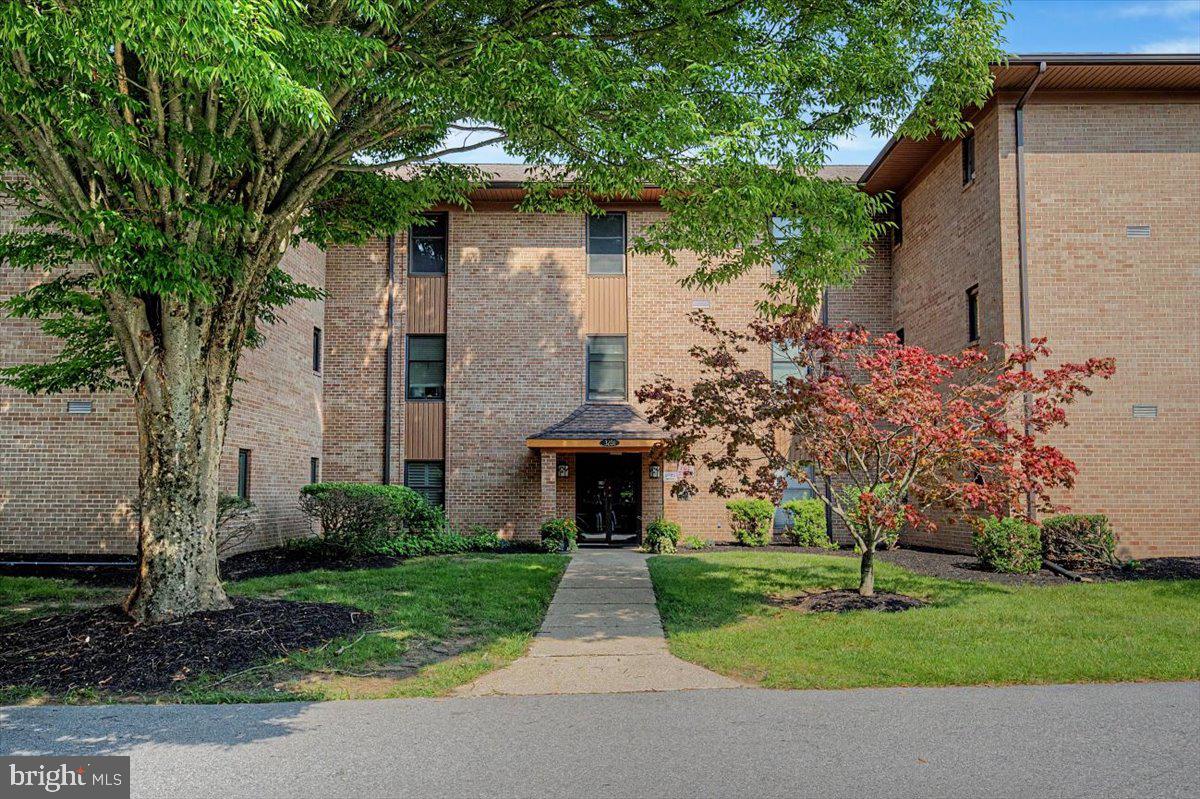 3201-unit 301 Falcon Ln #301 Property Photo 1