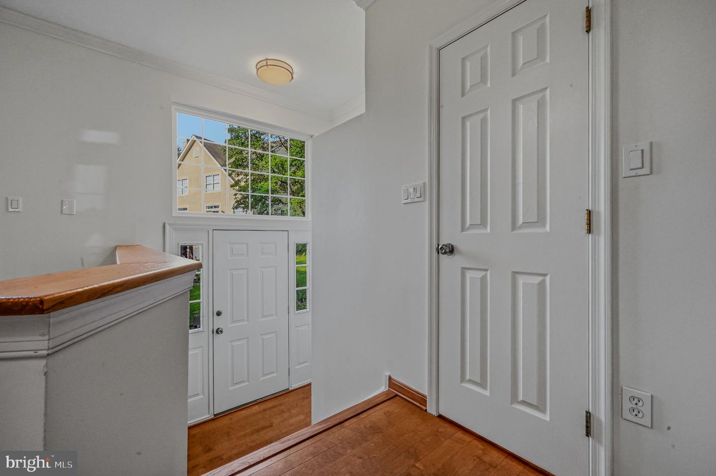 1 N Thomas Ln Property Photo 6