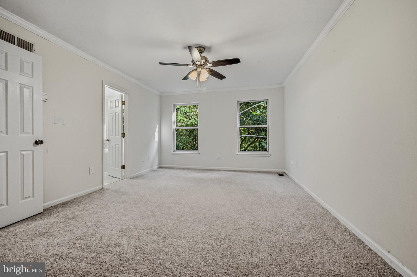 1 N Thomas Ln Property Photo 19