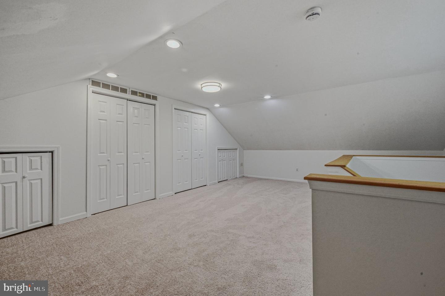 1 N Thomas Ln Property Photo 29