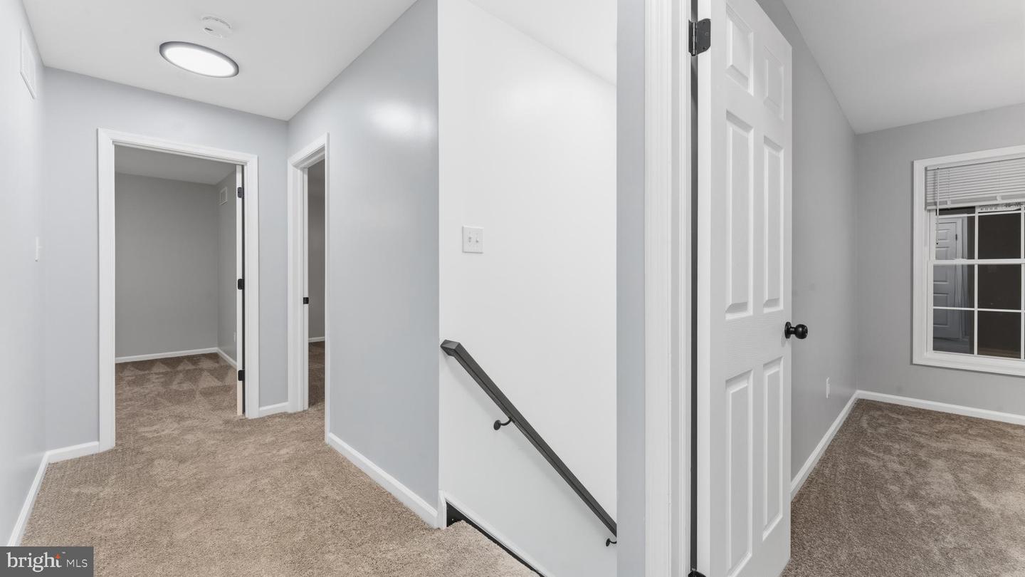 7 Greenwich Ct Property Photo 18