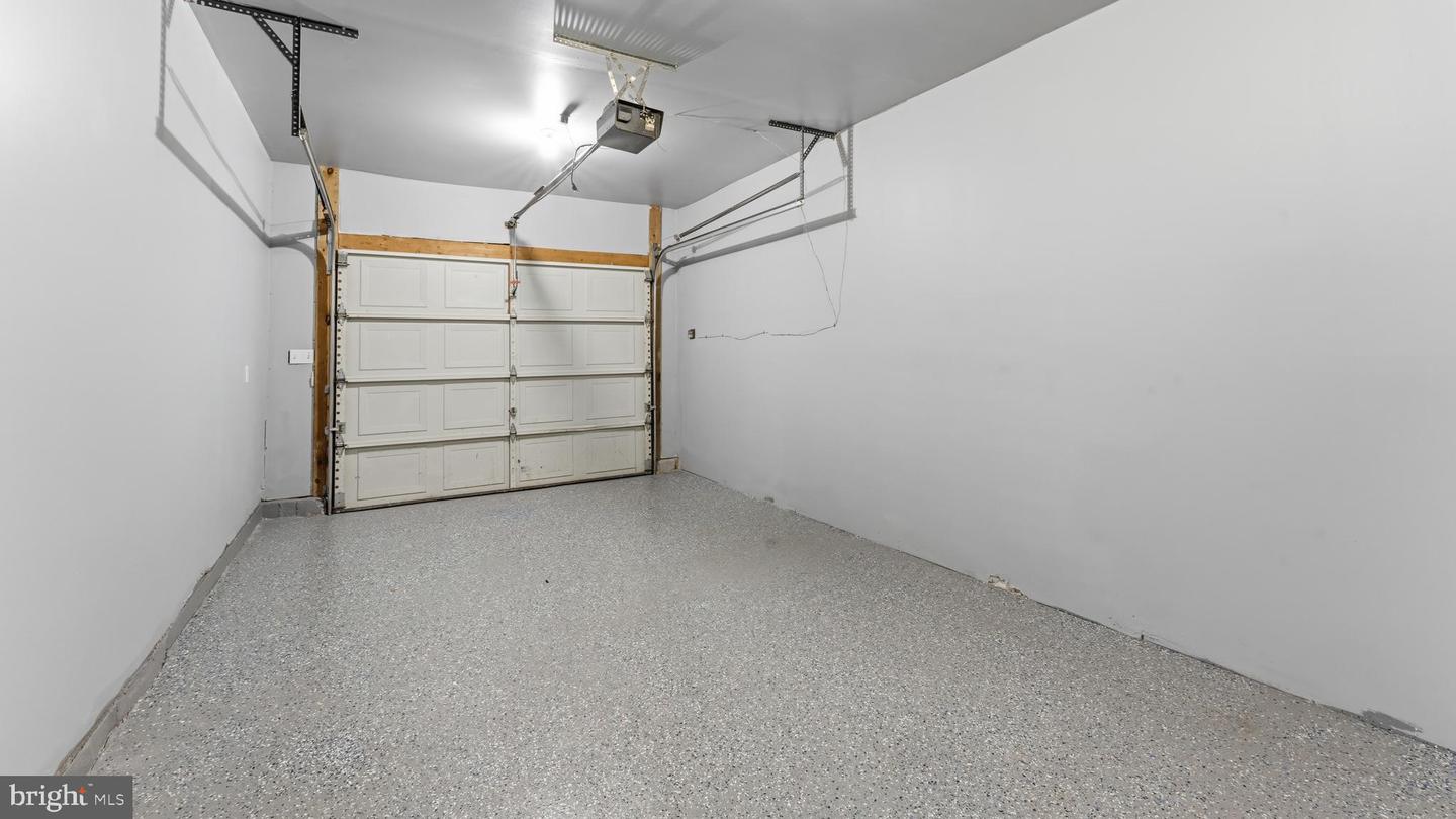 7 Greenwich Ct Property Photo 19