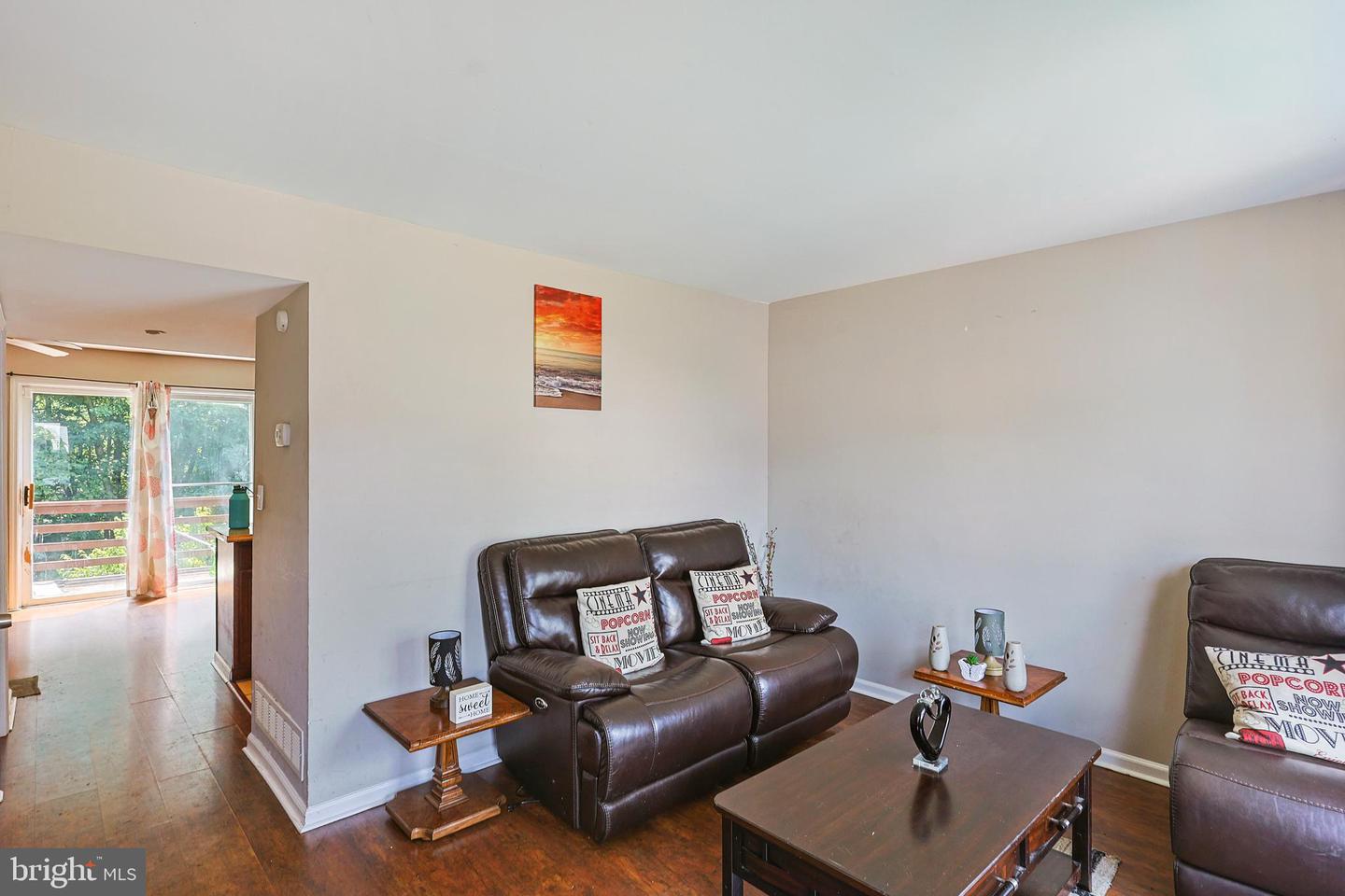 152 Whitburn Pl Property Photo 2