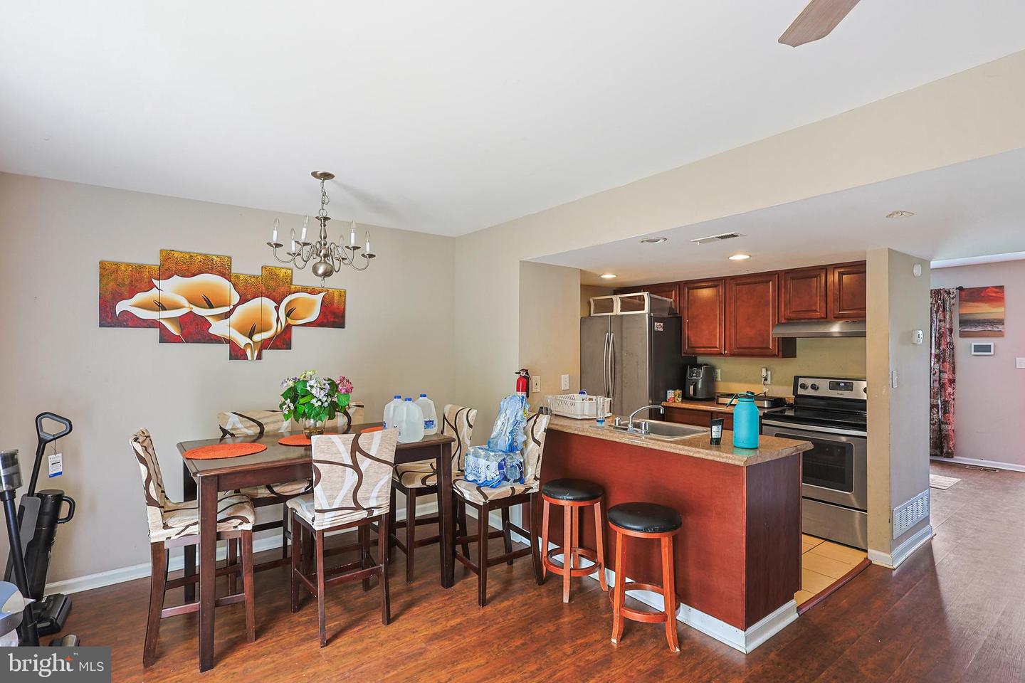 152 Whitburn Pl Property Photo 4