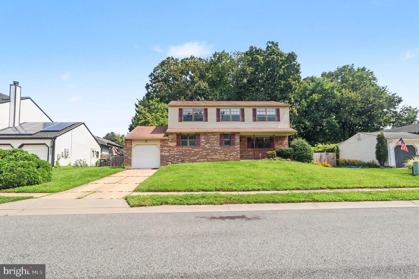 737 FOX CHASE CIR