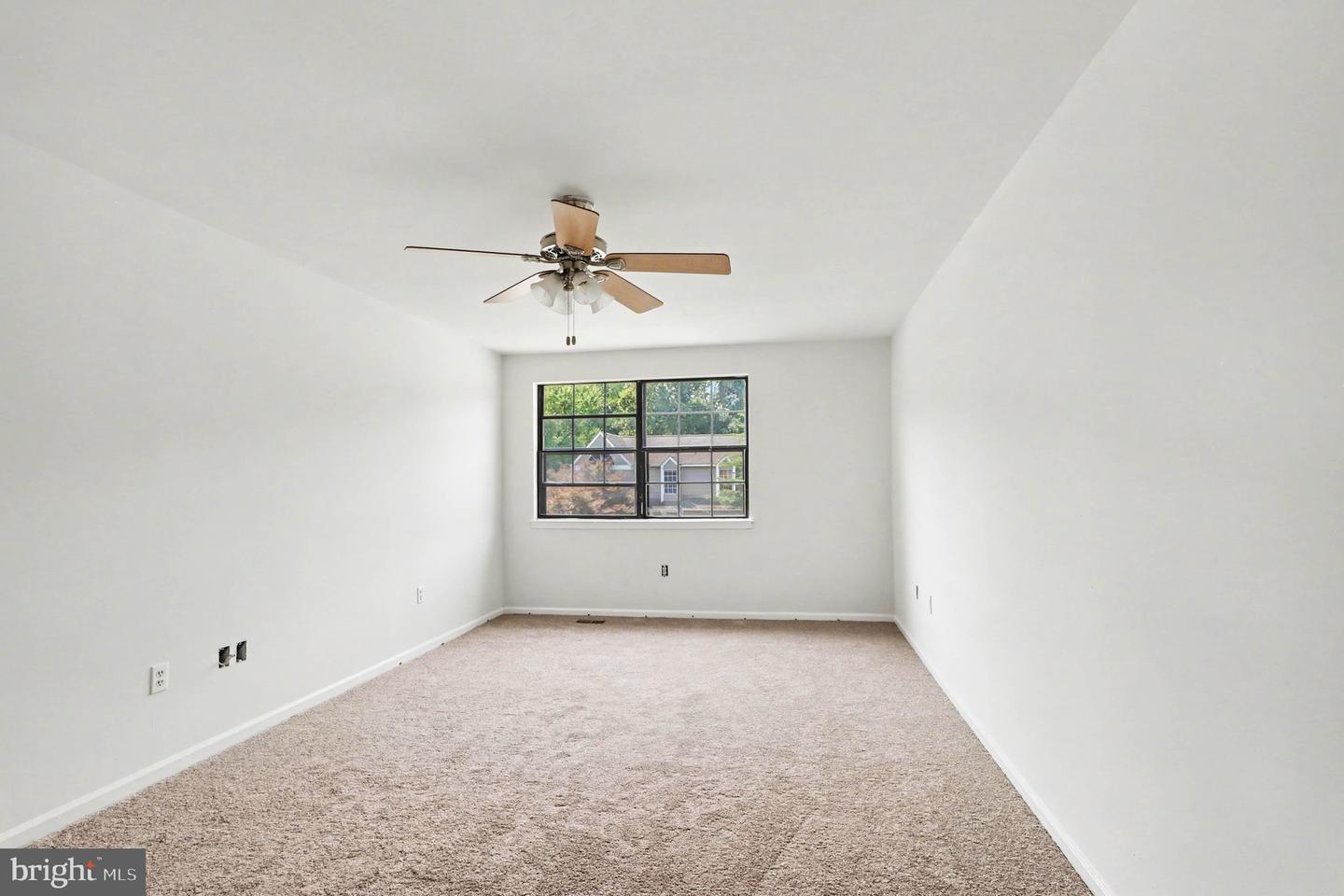 737 Fox Chase Cir Property Photo 23
