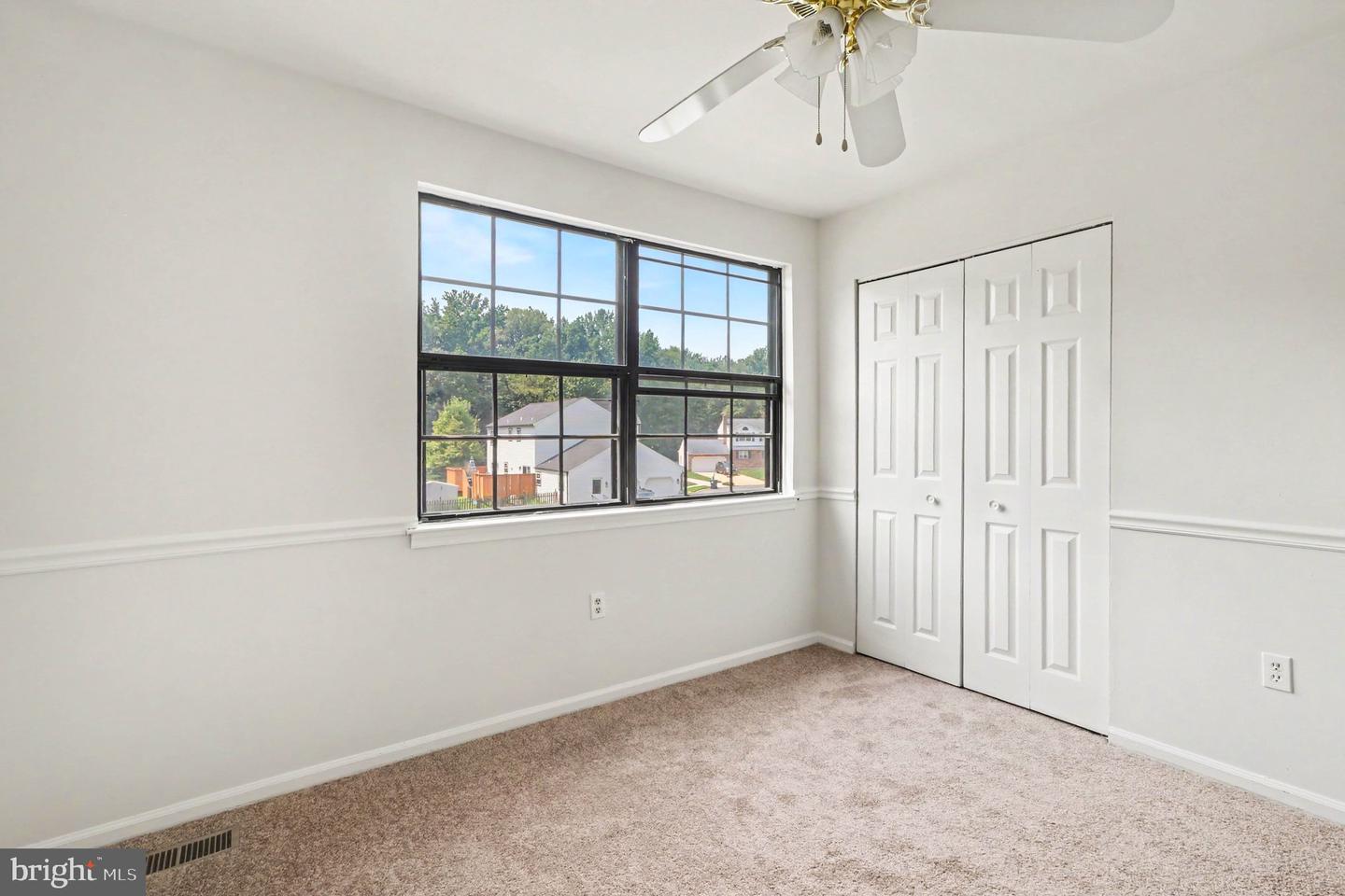 737 Fox Chase Cir Property Photo 28