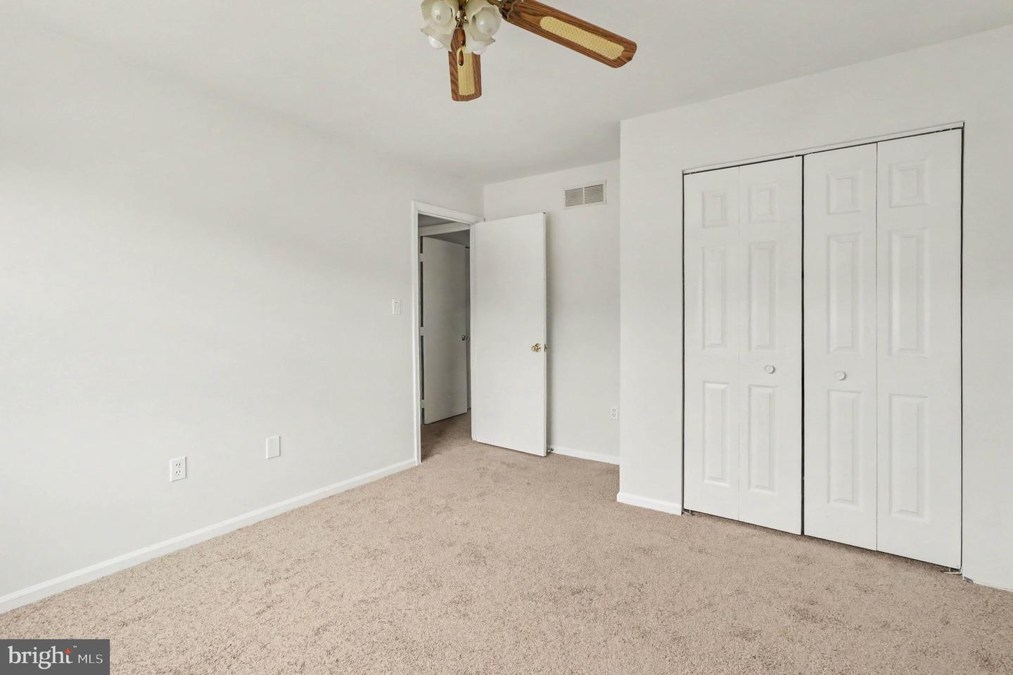737 Fox Chase Cir Property Photo 31