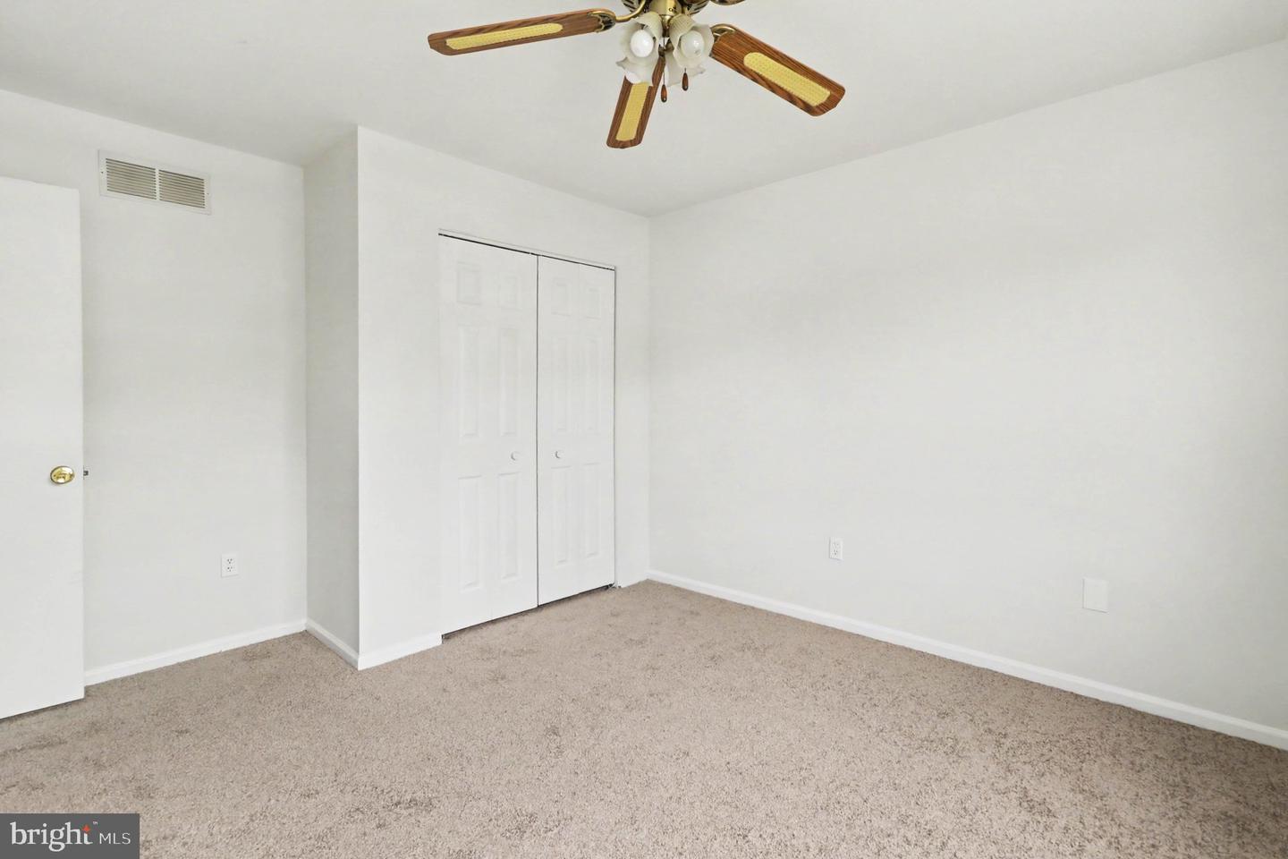 737 Fox Chase Cir Property Photo 36