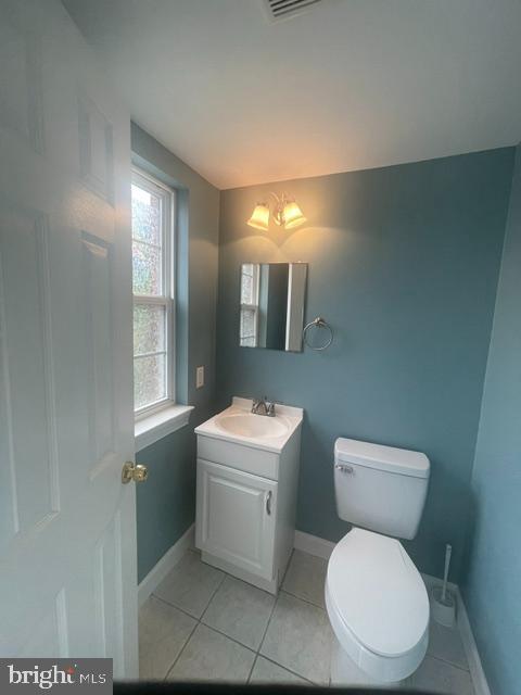 2221 Dickens Ter Property Photo 16