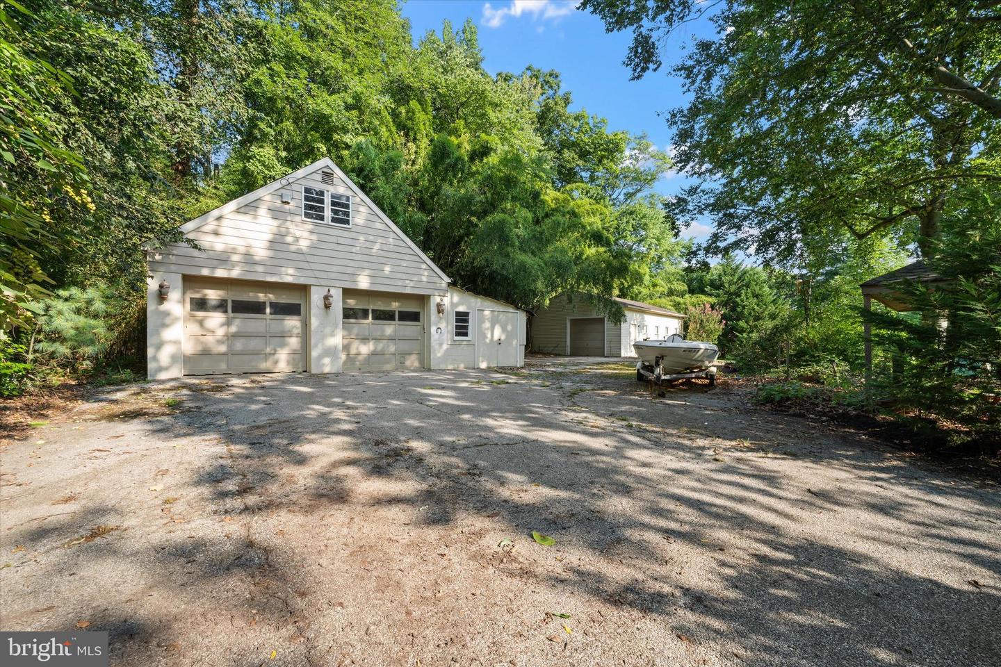 2302 Marsh Rd Property Photo 10