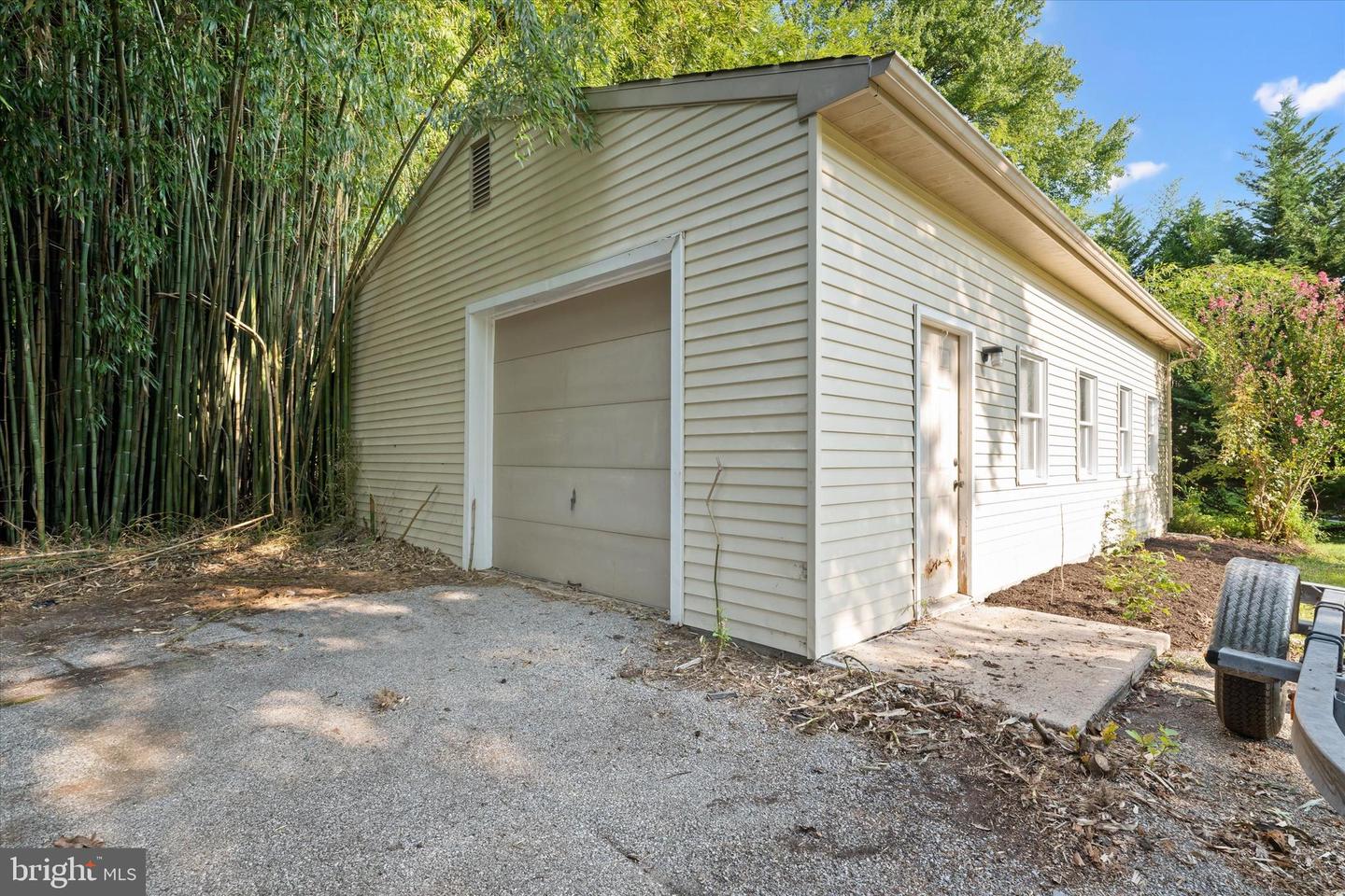 2302 Marsh Rd Property Photo 13