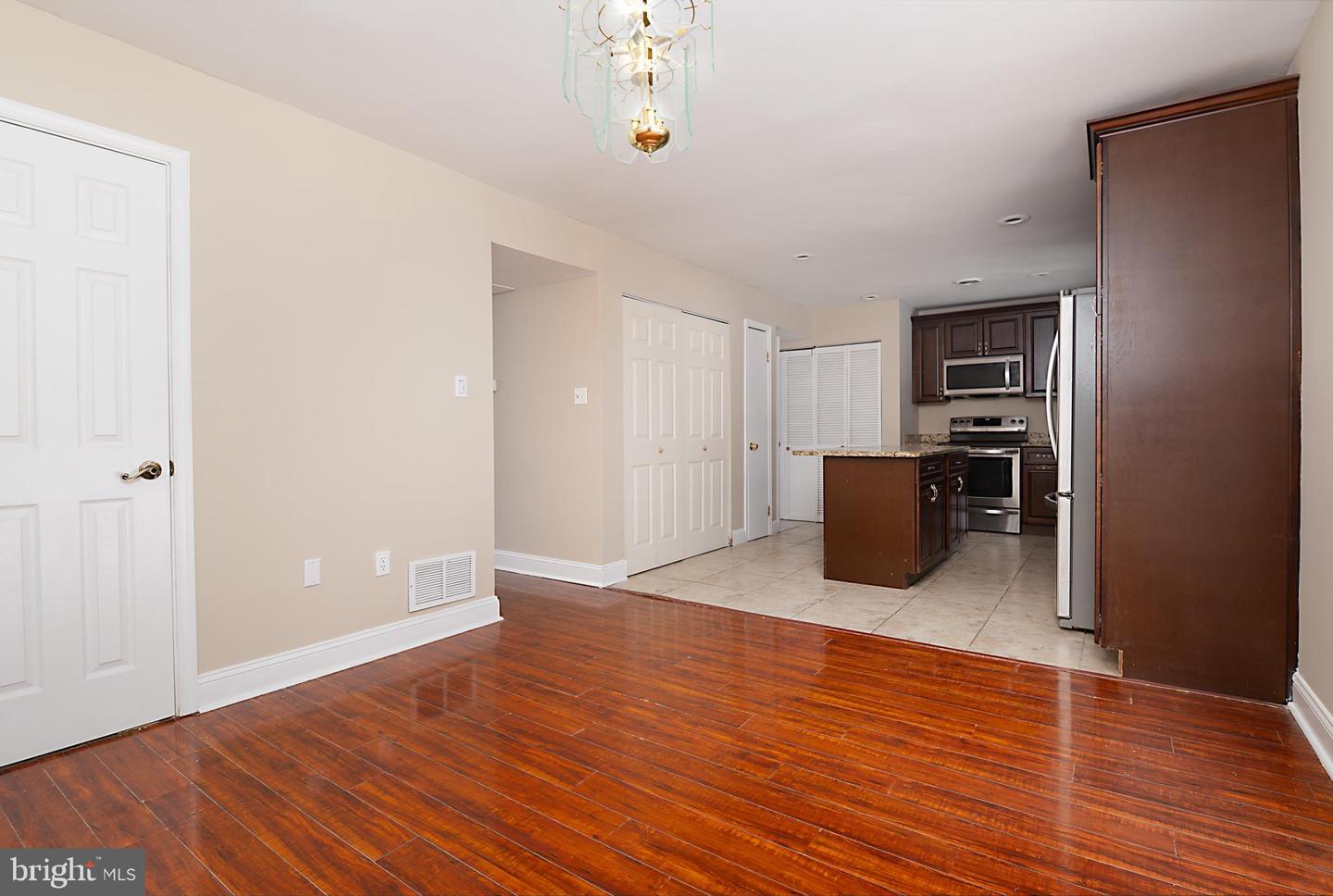 30 Lanford Rd Property Photo 8