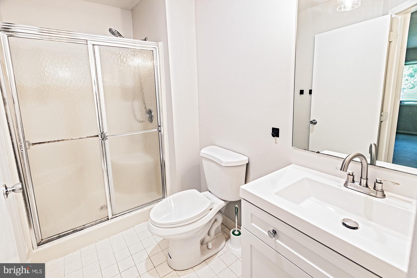 33 Foxtail Ct Property Photo 8