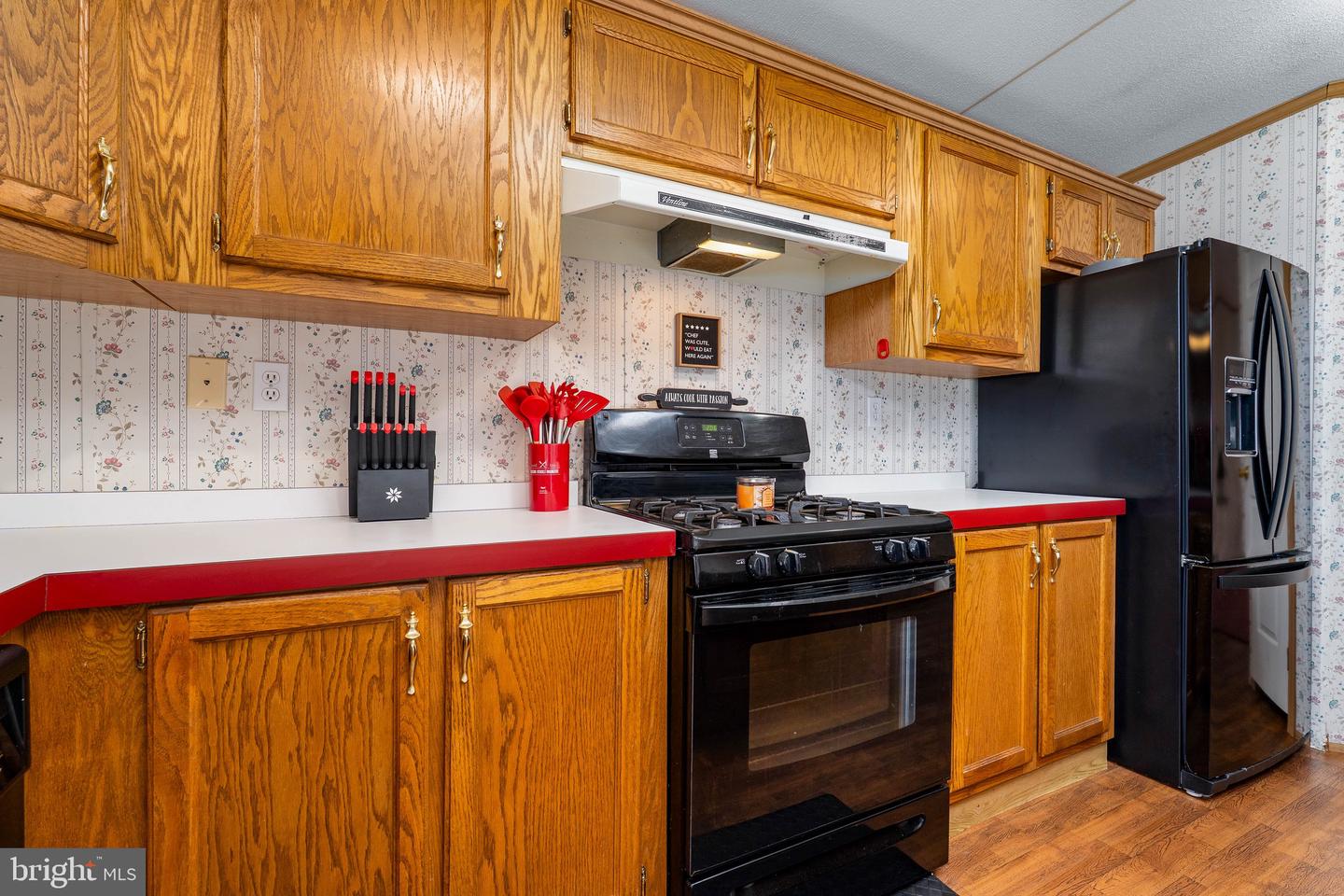 106 W Tulip Ln #322 Property Photo 8