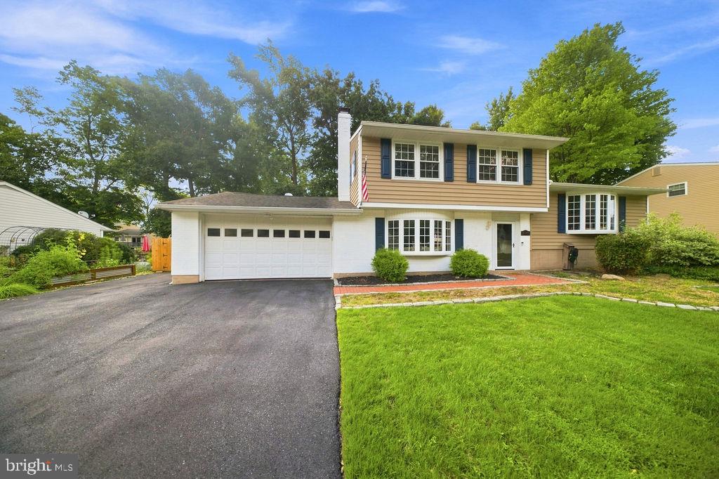 2520 Channin Drive Property Photo 1