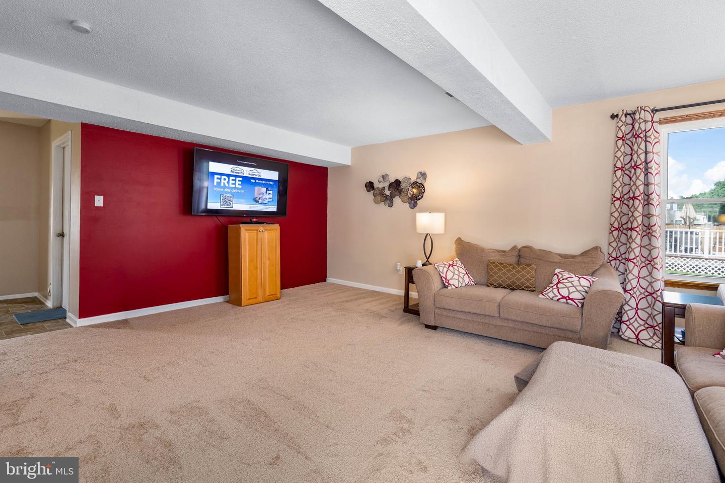 13 E Weald Ave E Property Photo 8