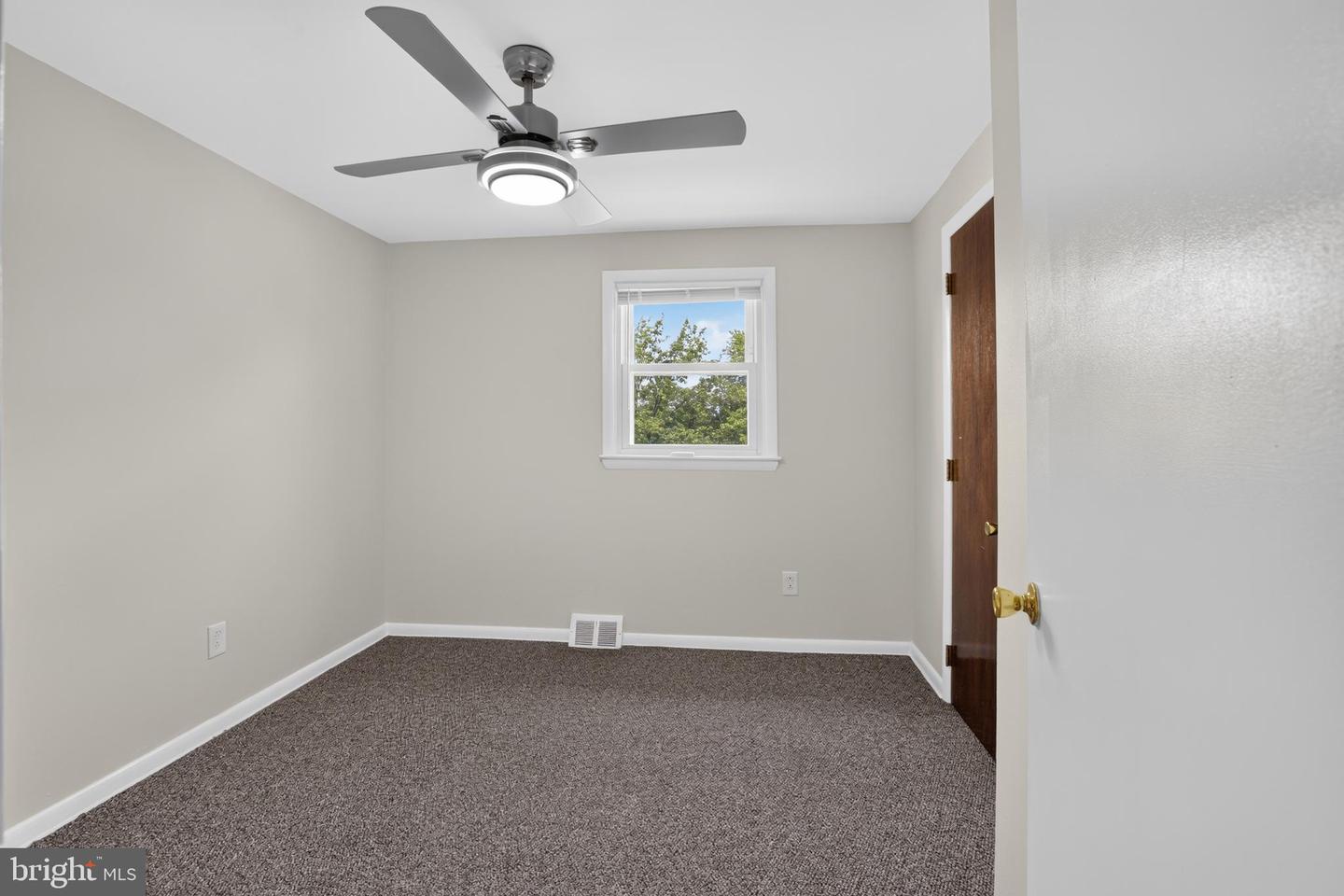 211 S Dillwyn Rd Property Photo 19