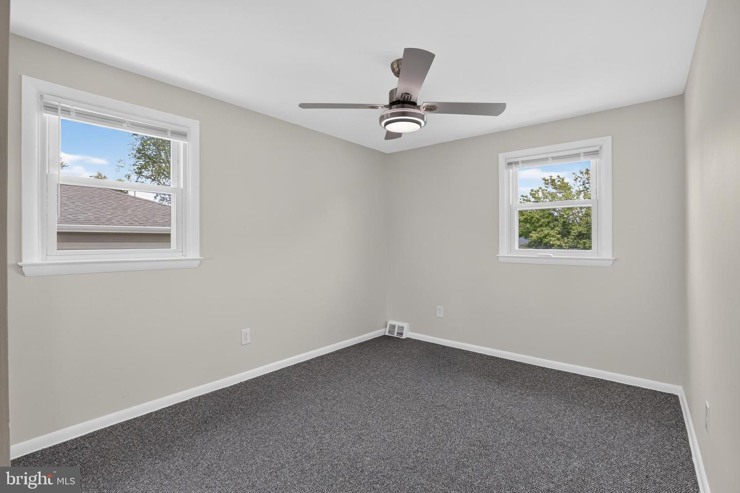 211 S Dillwyn Rd Property Photo 20