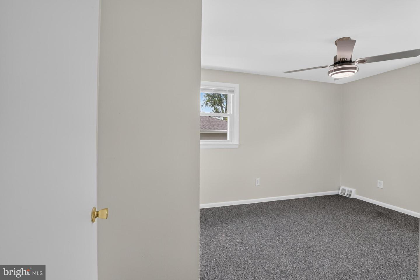 211 S Dillwyn Rd Property Photo 21