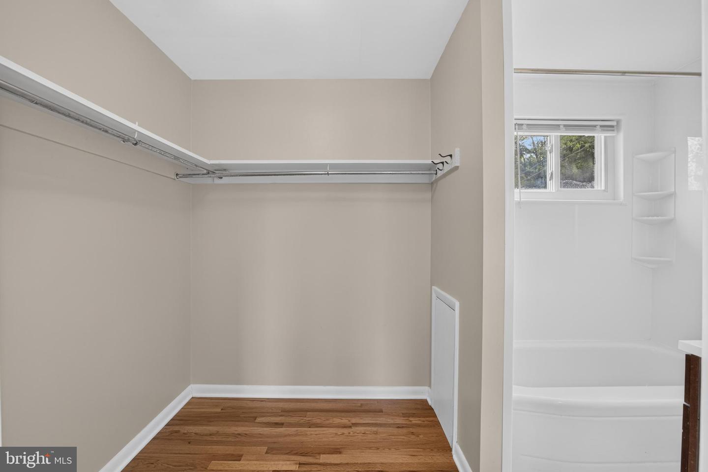 211 S Dillwyn Rd Property Photo 38