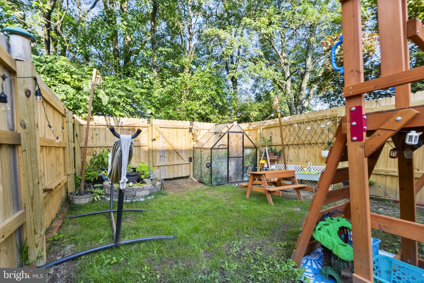 5427 Jenmatt Dr Property Photo 24