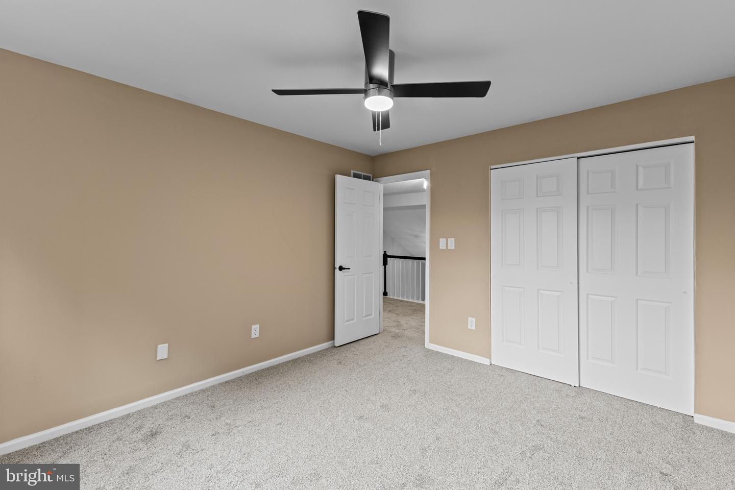 28 Eynon Ct Property Photo 16
