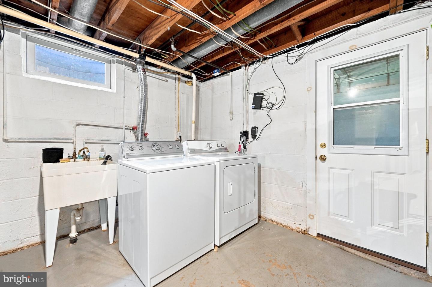2011 Foulk Rd Property Photo 40
