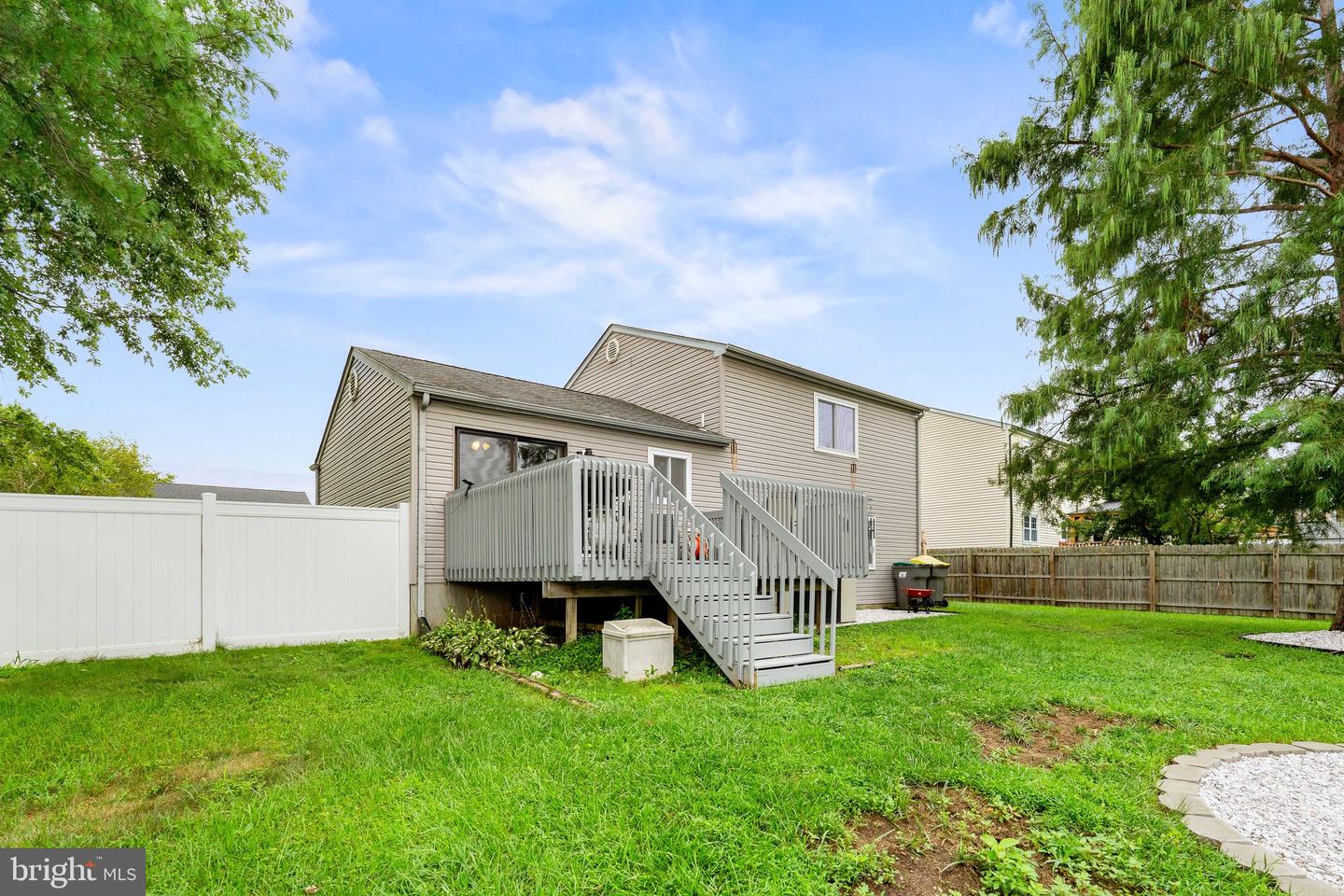 415 Jaymar Blvd Property Photo 20