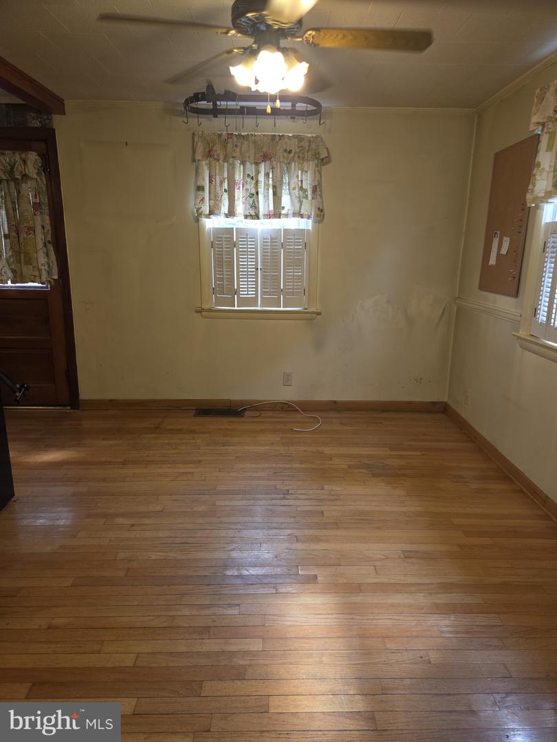 434 Forest Dr Property Photo 5