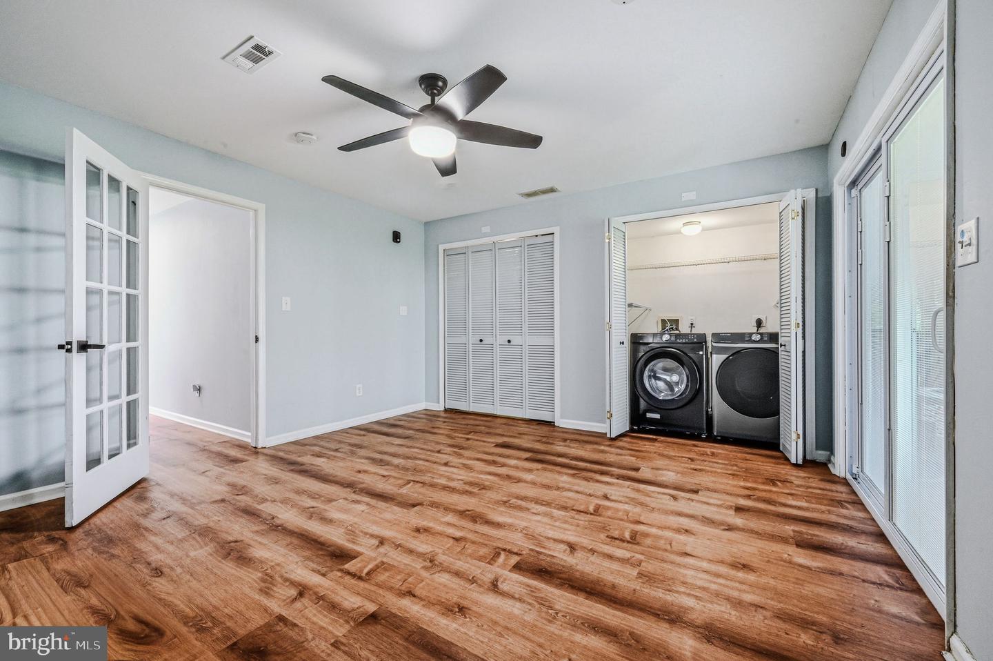 41 Carrick Ln Property Photo 8