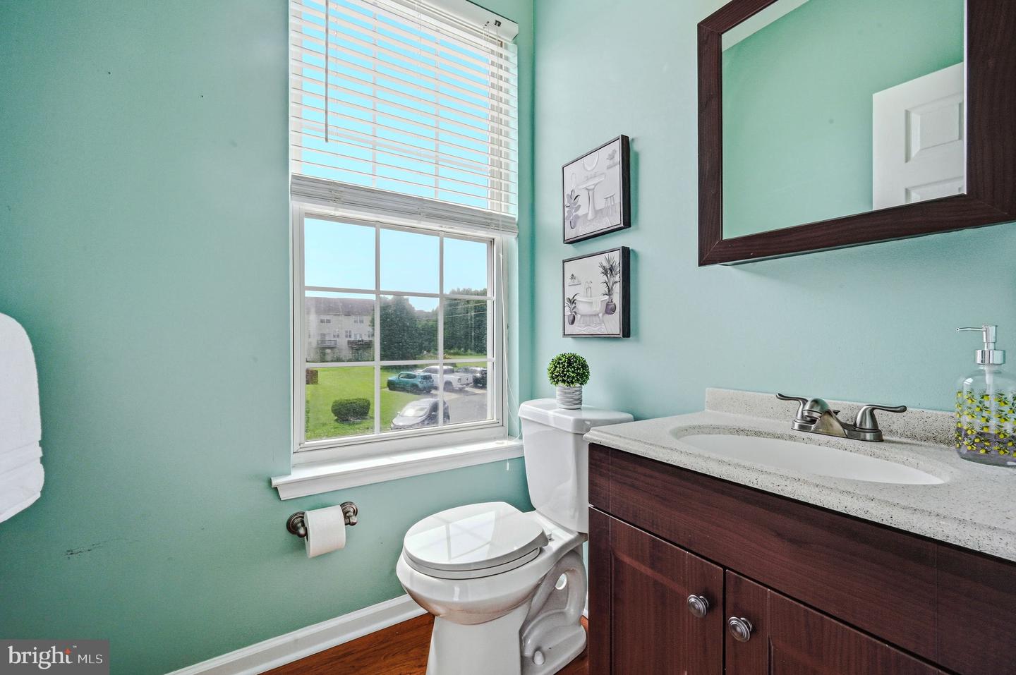 41 Carrick Ln Property Photo 18