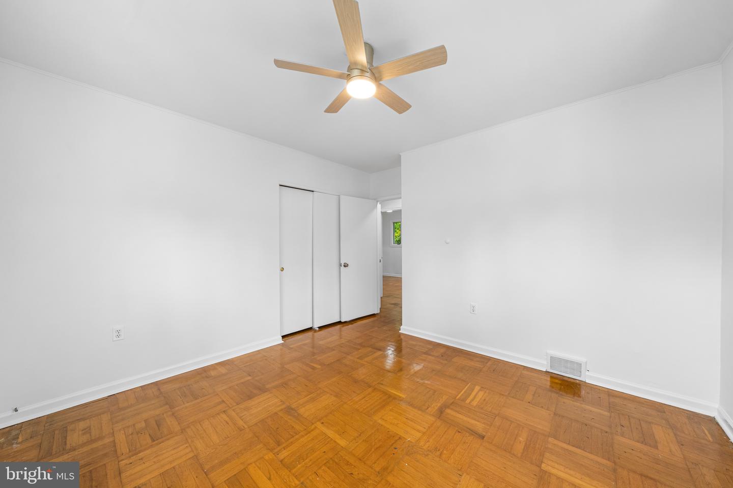 12 Homewood Rd Property Photo 10