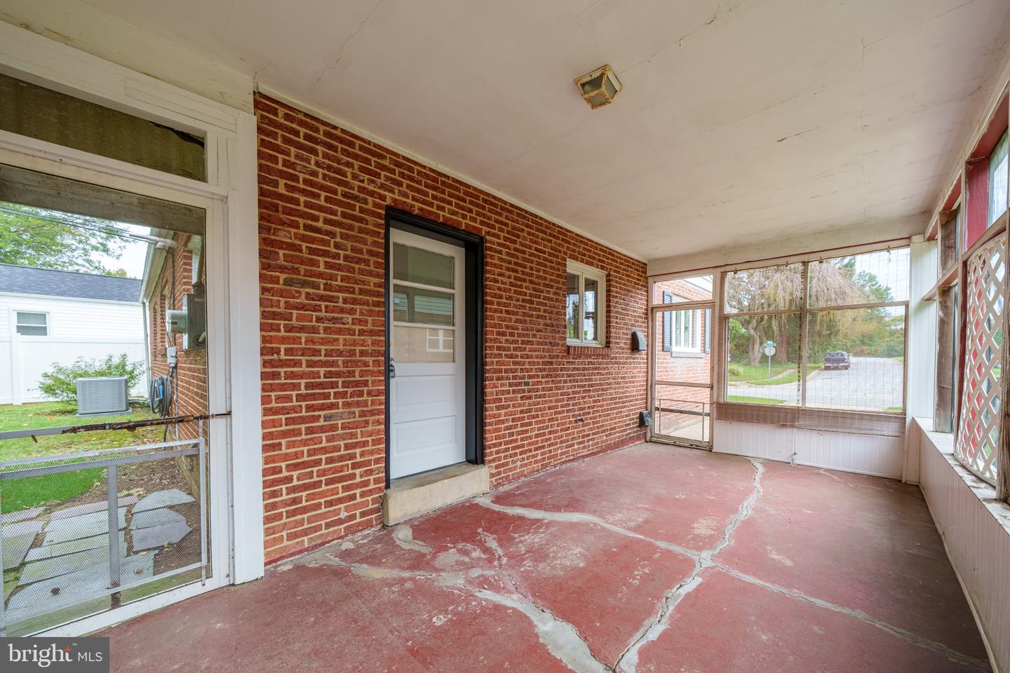 12 Homewood Rd Property Photo 18