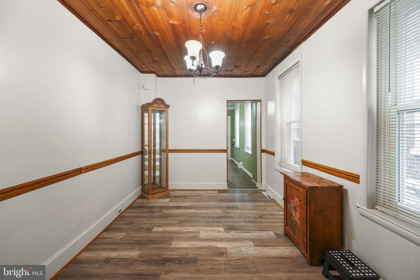 1322 Maryland Ave Property Photo 5