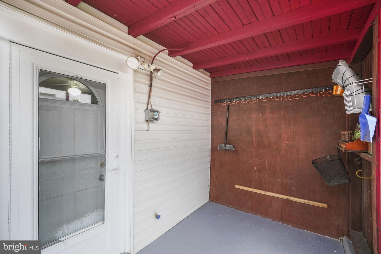 1322 Maryland Ave Property Photo 10
