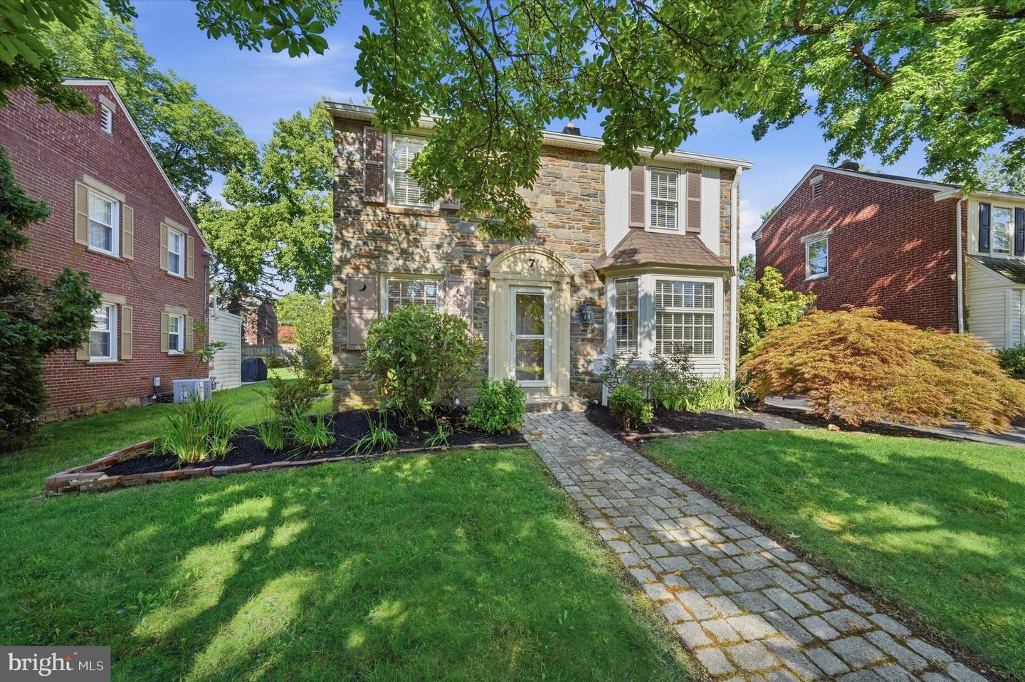 7 York Rd Property Photo 2