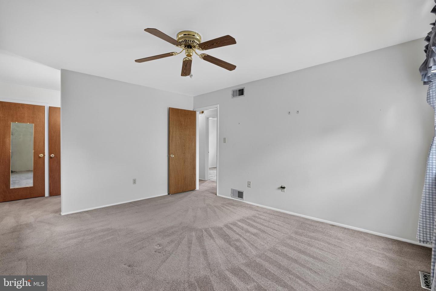617 Green Spring Dr Property Photo 19