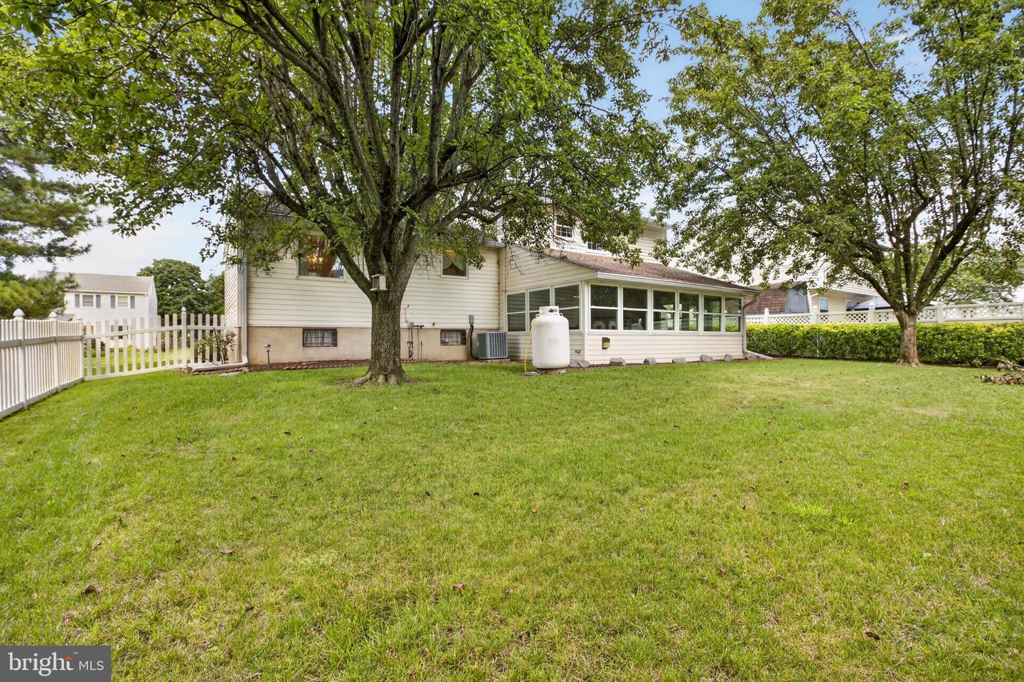 617 Green Spring Dr Property Photo 40