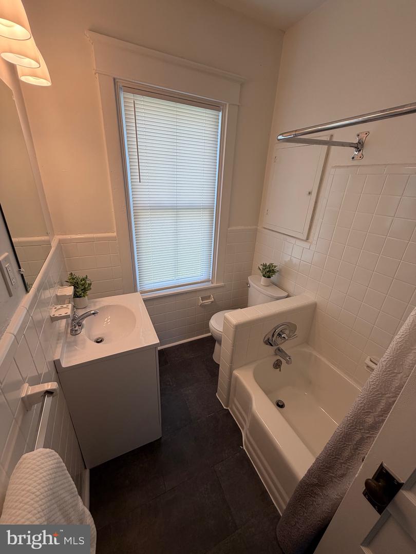 509 Marion Ave Property Photo 15