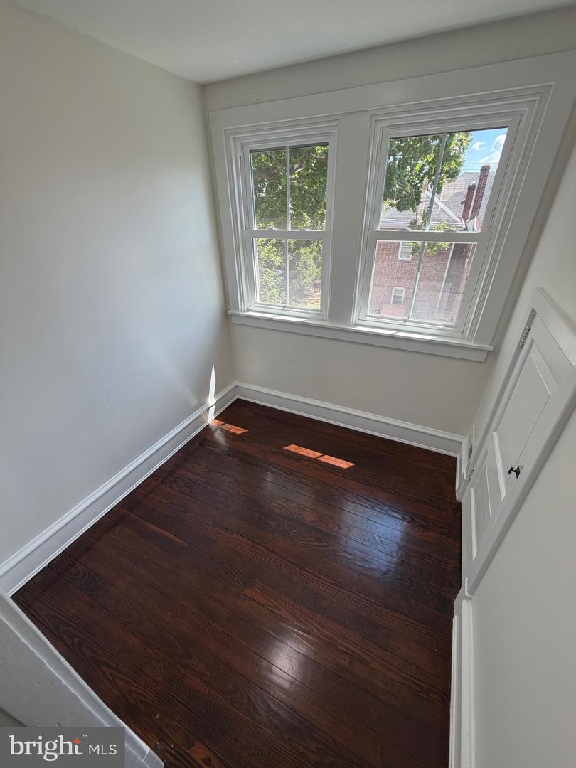 509 Marion Ave Property Photo 18